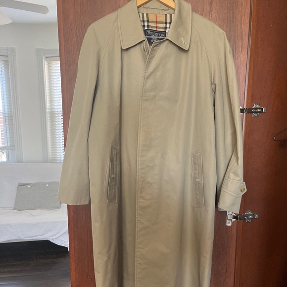 Vintage Burberry trench mac coat size 48
